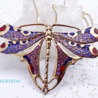 Bleucrystal, émailleuse sur métaux Bleucrystal, émailleuse sur métaux